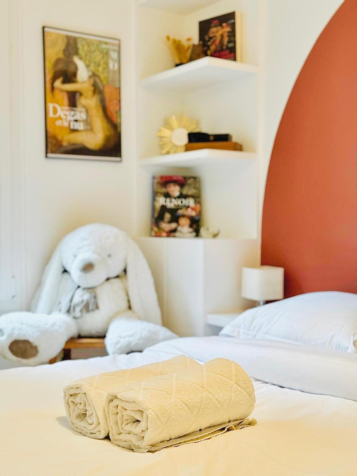 Charmant Appartement Au Coeur De Montmartre! 巴黎 外观 照片