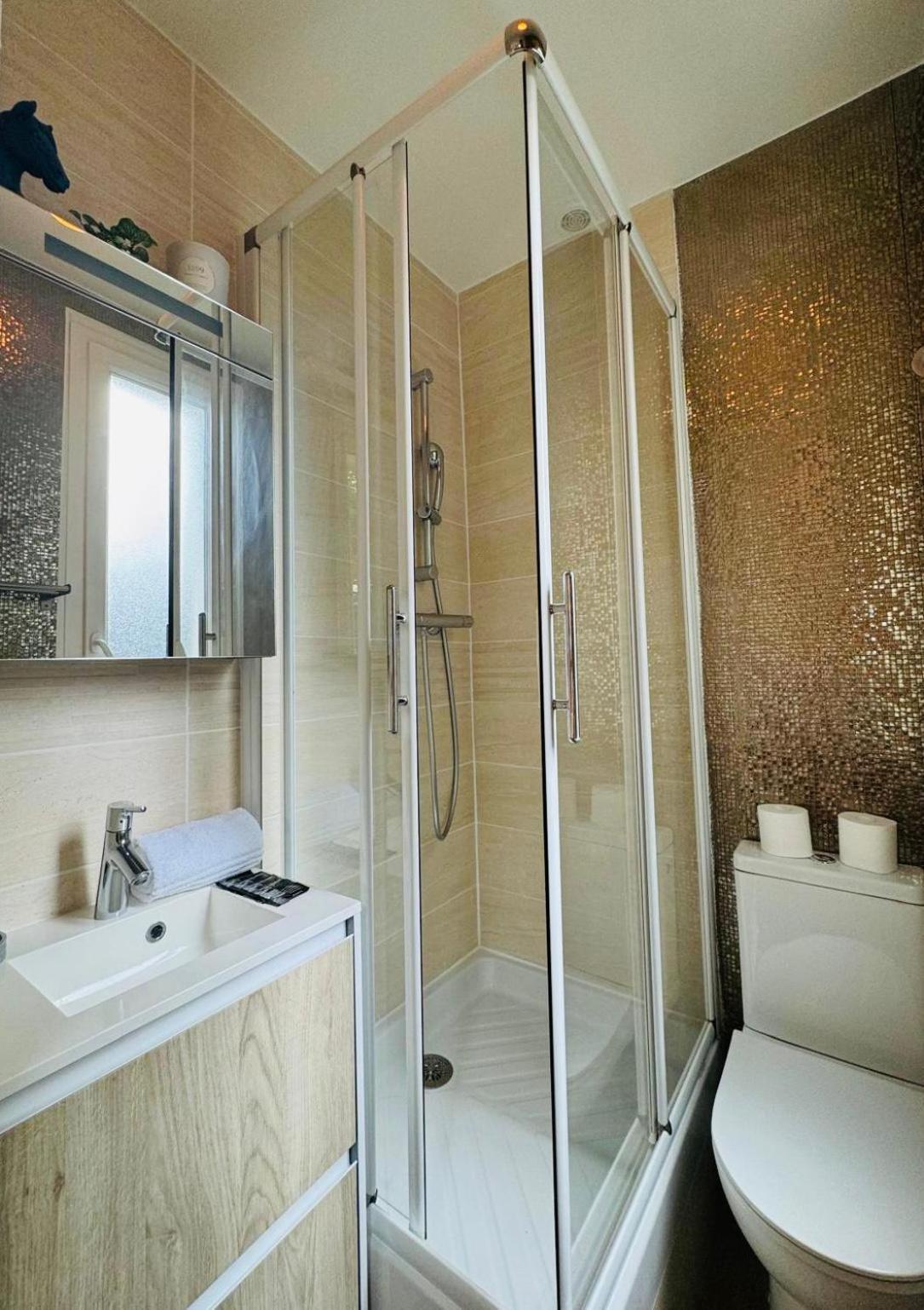 Charmant Appartement Au Coeur De Montmartre! 巴黎 外观 照片